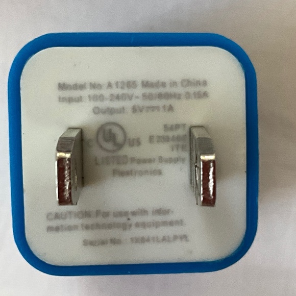 LOT/Three USB Power Adapter Charging Blocks - Picture 4 of 4